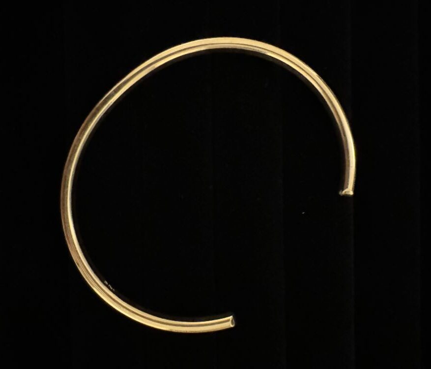 broken gold jewelry