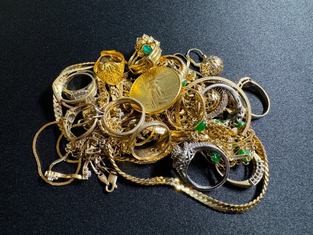 mixed estate jewelry at Royal Element