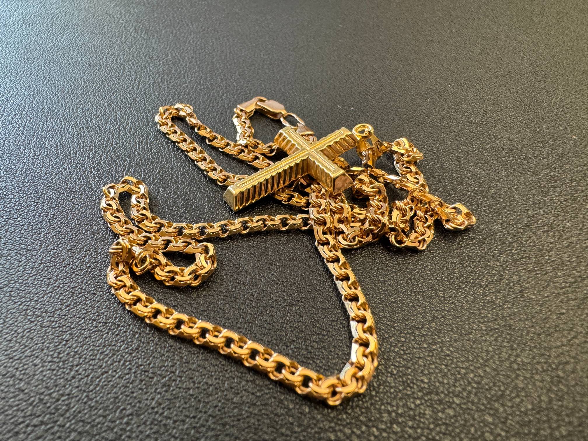 sell gold necklaces in vancouver